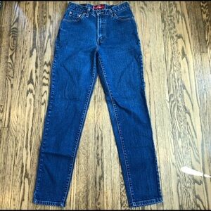 Levi’s Vintage 90s Mom High Rise Slim Fit Jeans 30​​